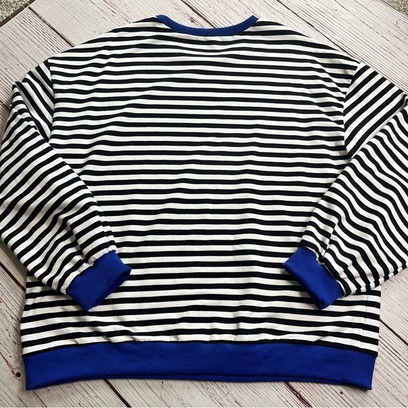 NWOT Striped Oversized Crewneck Top - Picture 6 of 9